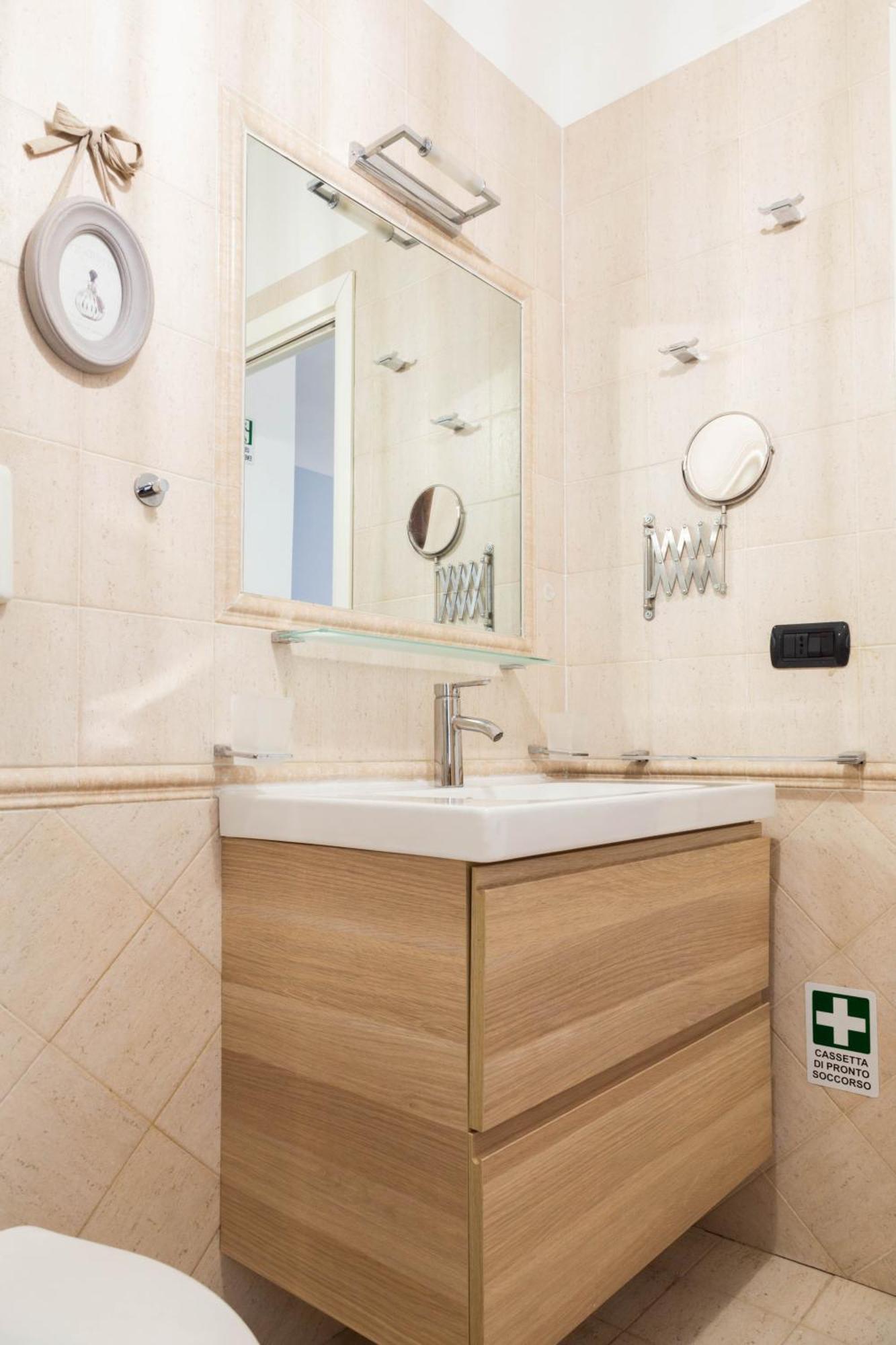 Chiara'S Sweet Apartment Al Perugino Ponte Galeria Ngoại thất bức ảnh